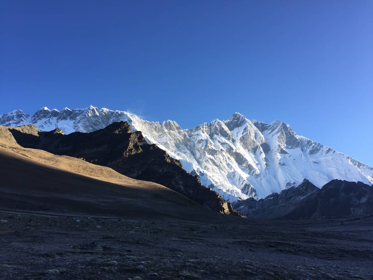 Lhotse Wall seen from the way to Chukung Ri